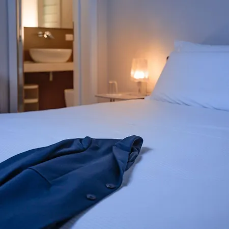 Nocleg ze śniadaniem Savarino 4*